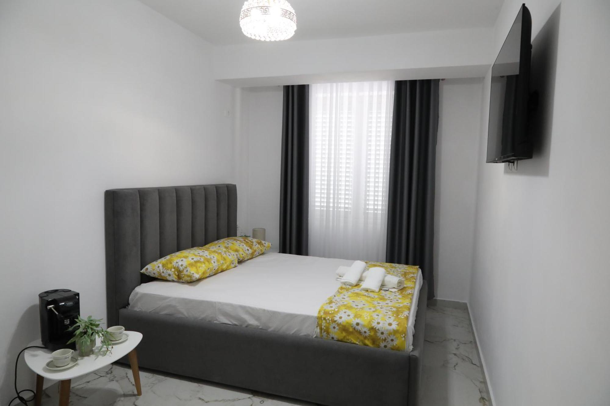 Rozafa Guest Room Center Shkodër エクステリア 写真